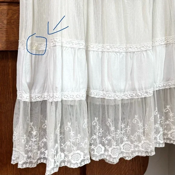 Lapis White Lace Maxi Skirt with Brown Waistband - Picture 8 of 15